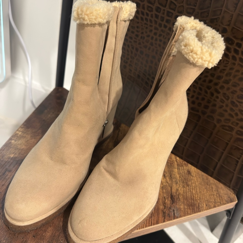 Vince Camuto Bevvisa Tortilla Natural  Fur Lined Ankle Booties Wedge Suede 7